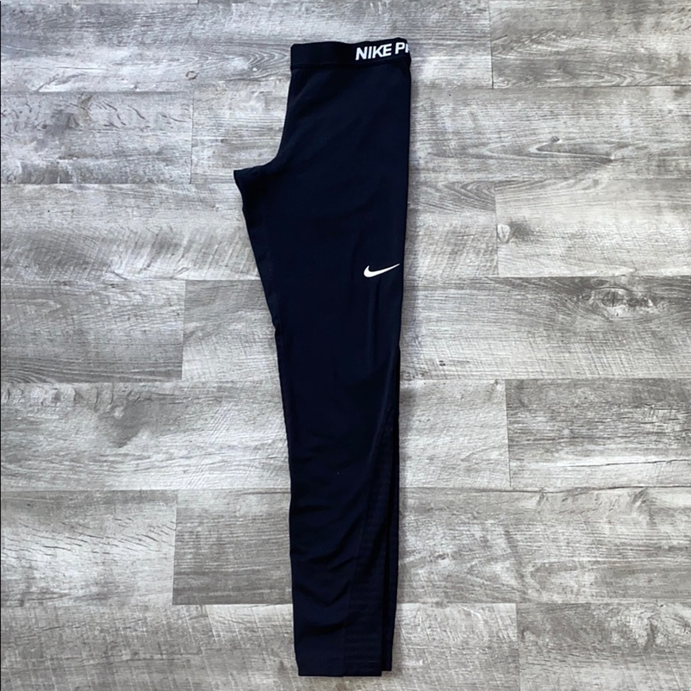 Women’s Nike Dri-Fit Leggings.